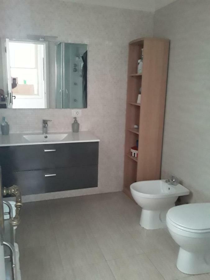 Casa Lilian Hotel Lecce Buitenkant foto